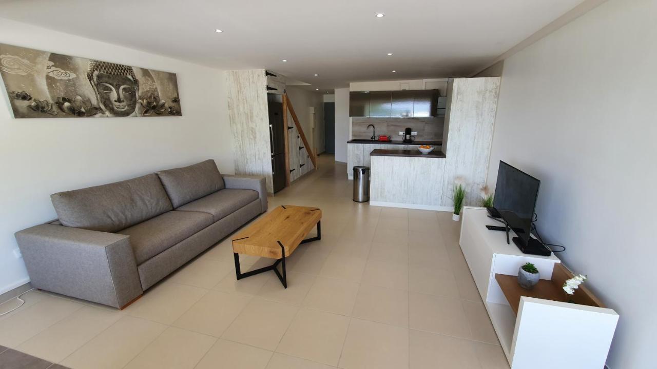 Pinel Superbe Appartement En Residence Vue Mer Cul de Sac ภายนอก รูปภาพ